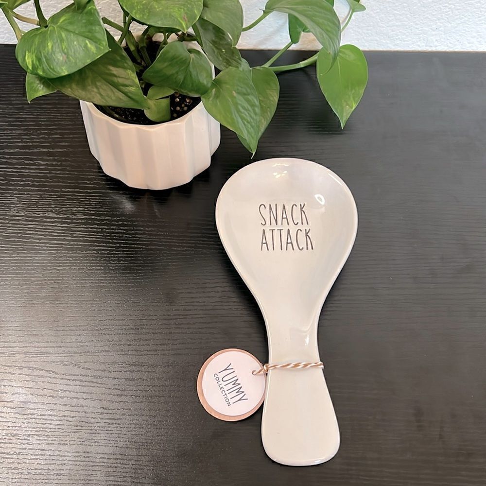 "Snack Attack" Ceramic Spoon Rest by Yummy Collection - Picture 1 of 3